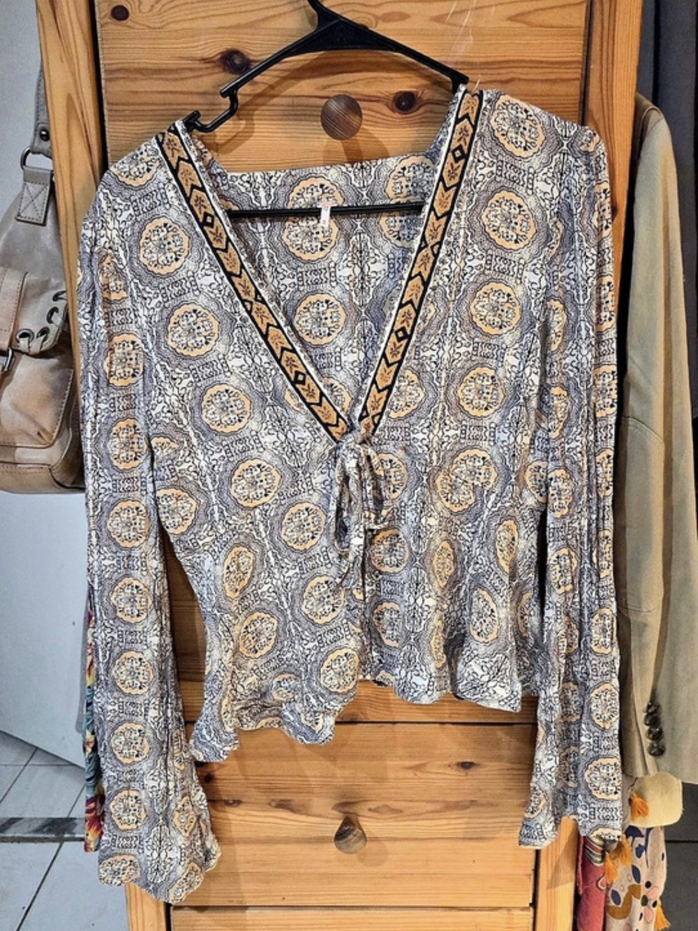 Free People Floral Print Of Paradise Tie Front Crop Top Gray & Orange M
